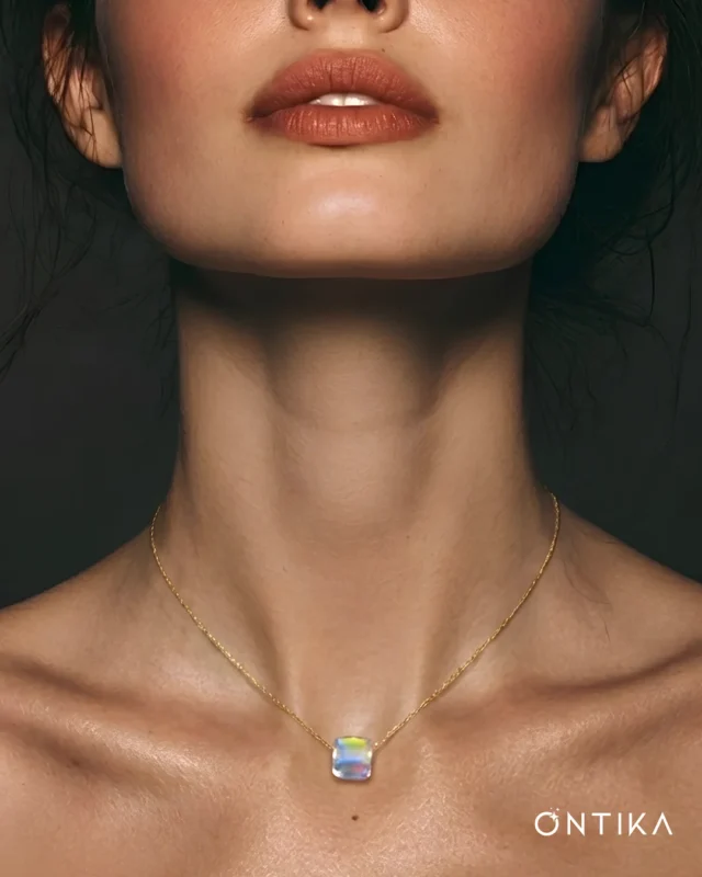 Aurora Prism Minimal Kolye Manken