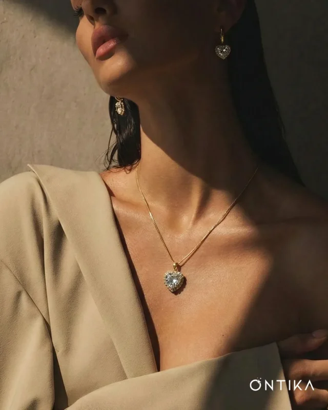 Divine Heart Set Model